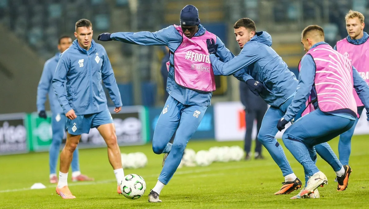 Гравці Динамо на тренуванні / ФК Динамо