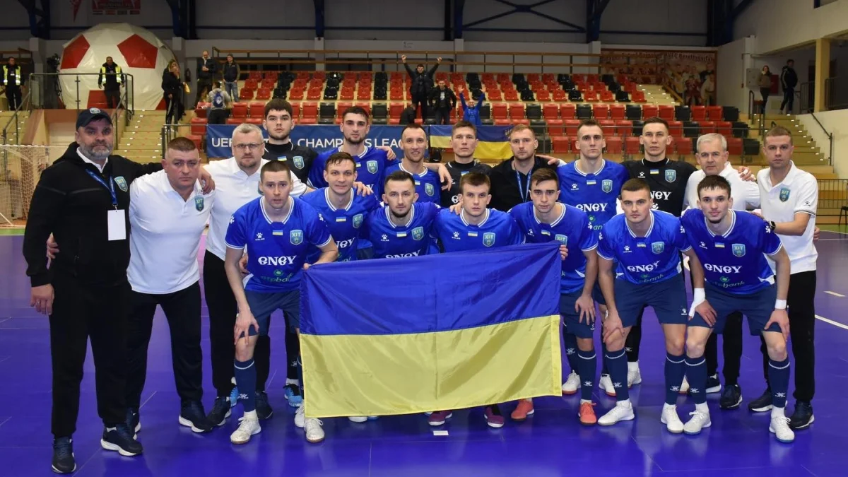 Игроки ХИТ / фото: ХИТ