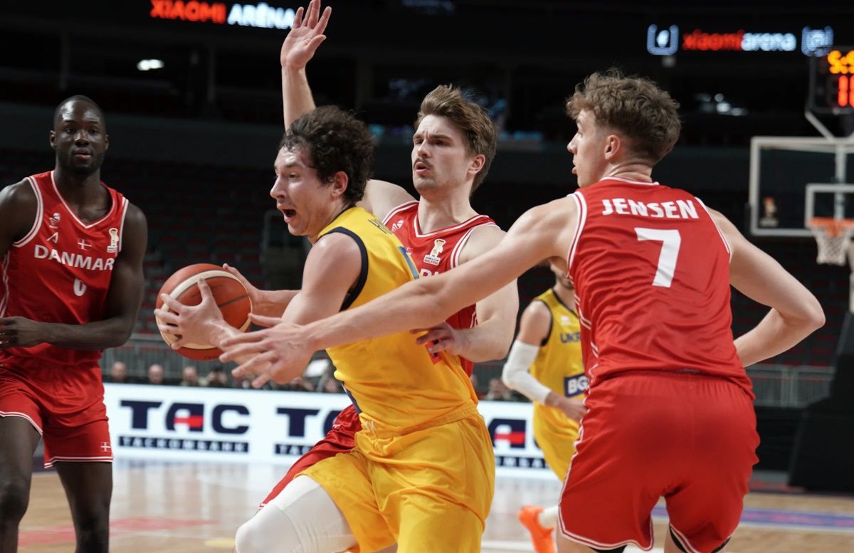 Украина переиграла Данию / фото: fiba.basketball