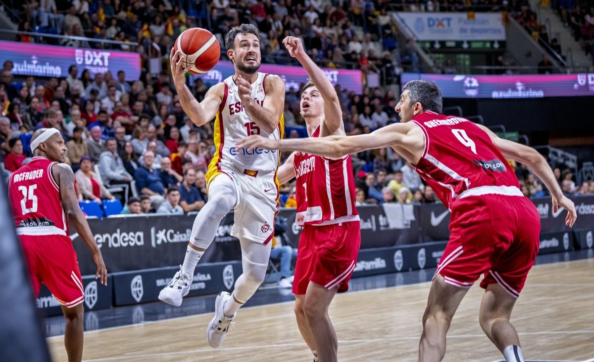 Испания переиграла Грузию / фото: fiba.basketball