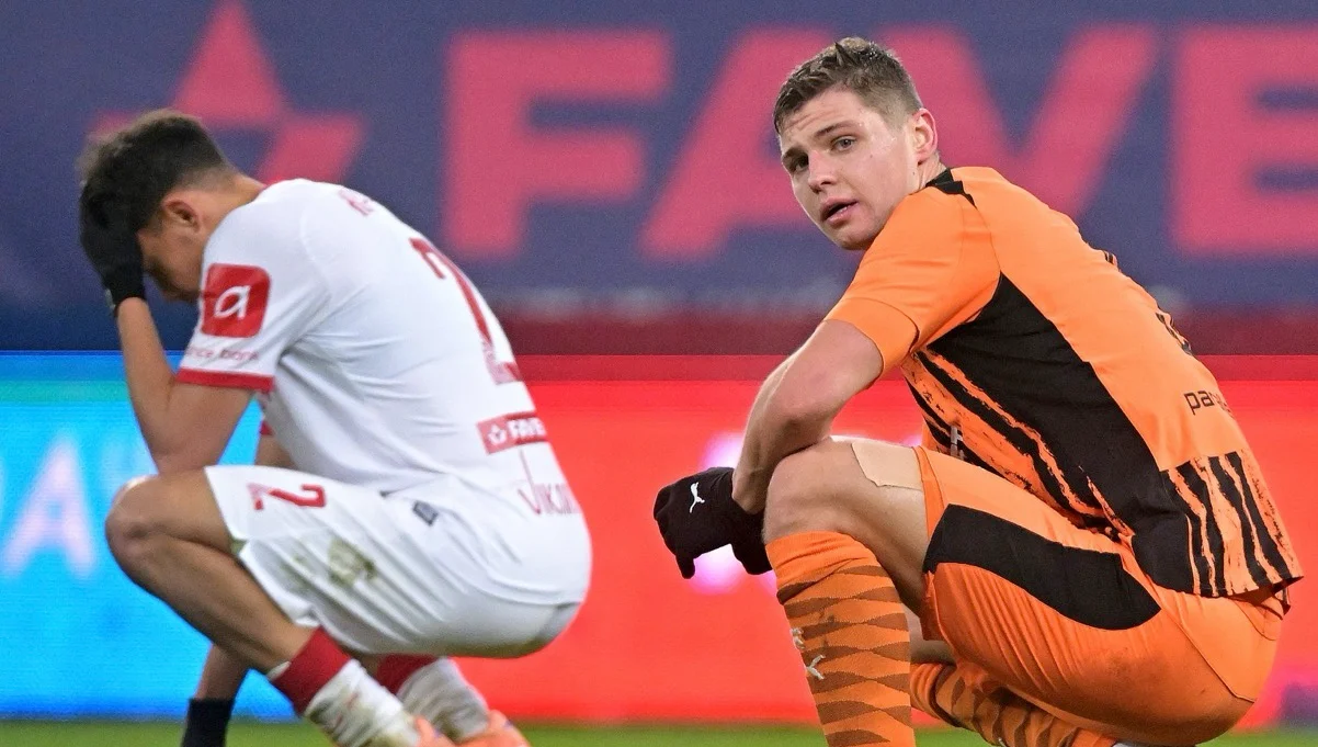 Валерий Бондарь против Кривбасса / фото: ФК Шахтер