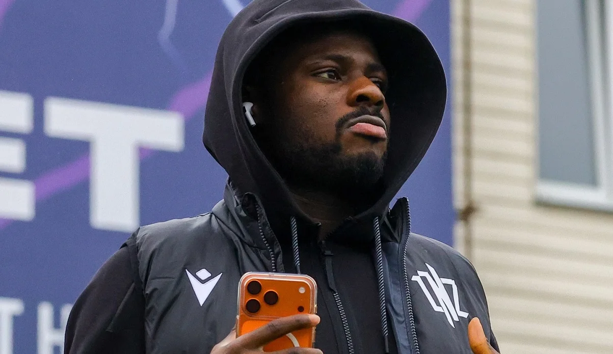 Проспер Оба на вихід / Фото ФК ЛНЗ