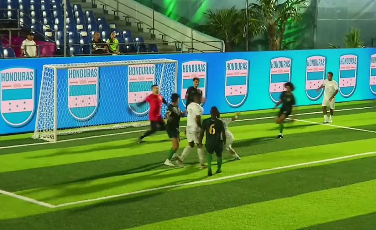 Гондурас шокировал Бразилию / скриншот