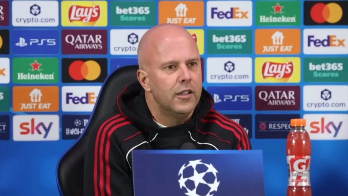 Арне Слот / скриншот