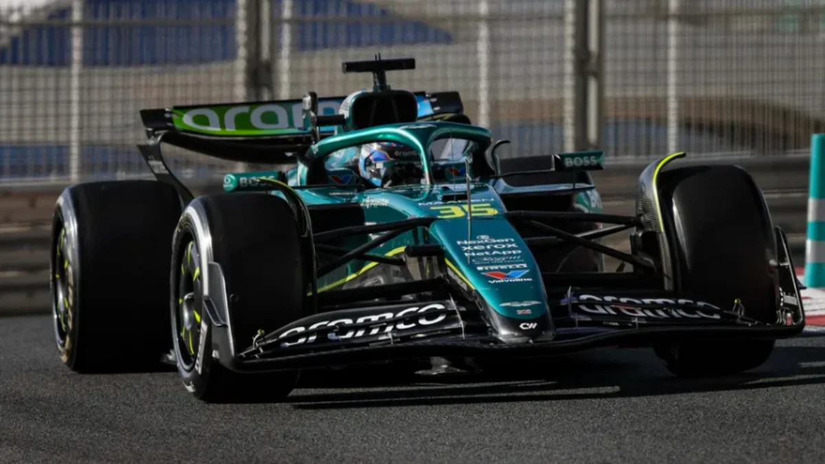 Джек Кроуфорд на Астон Мартін / IMAGO