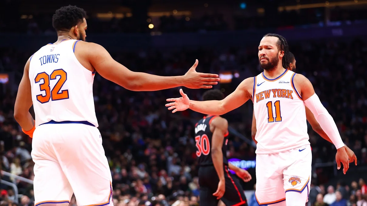 Таунс и Брансон / Photo by Cole Burston/Getty Images