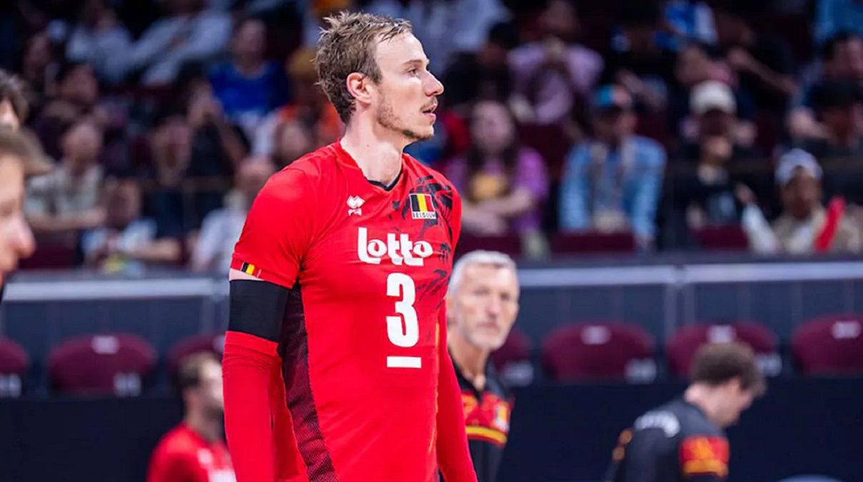 Сэм Деру / Volleyball World