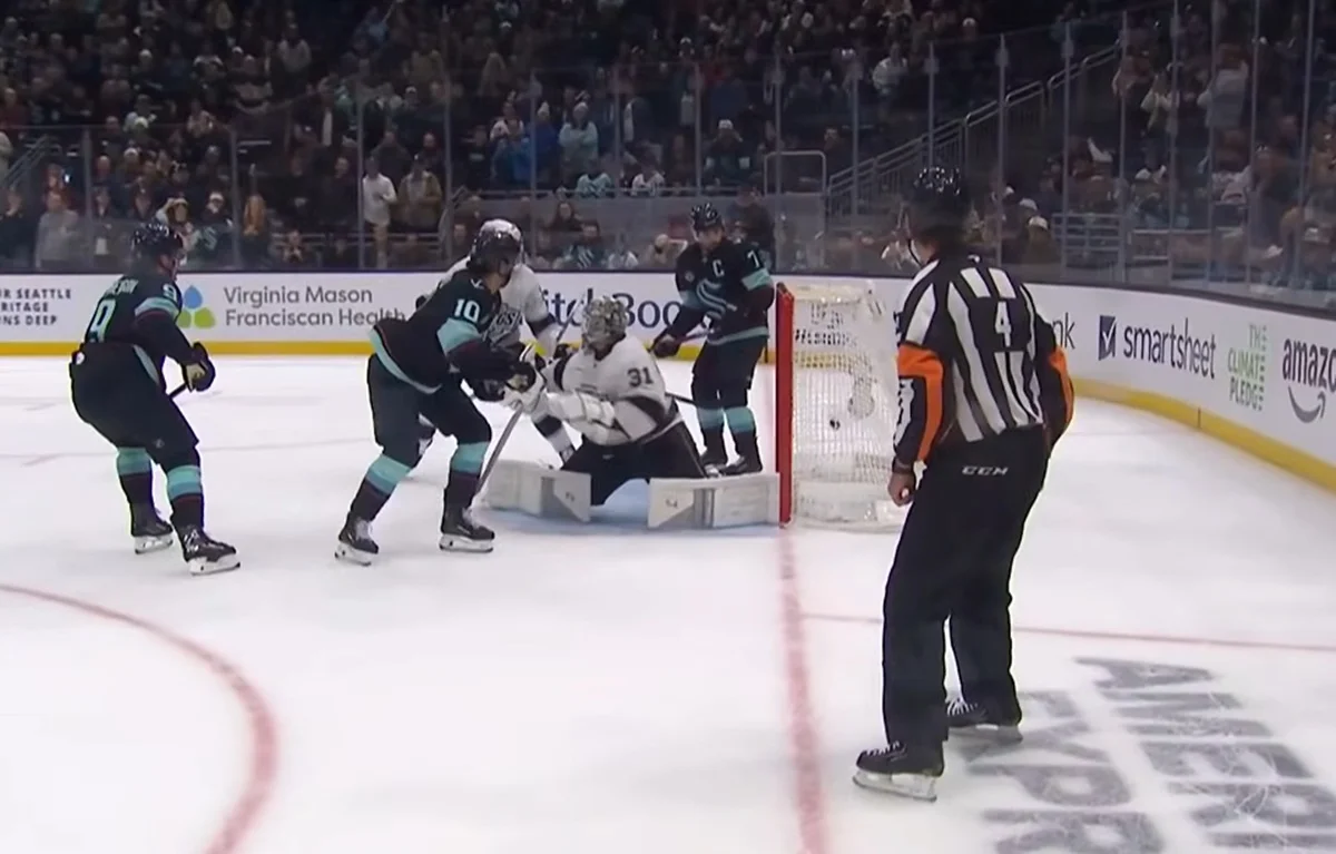 Сіетл врятувався у матчі з Лос-Анджелесом / скріншот