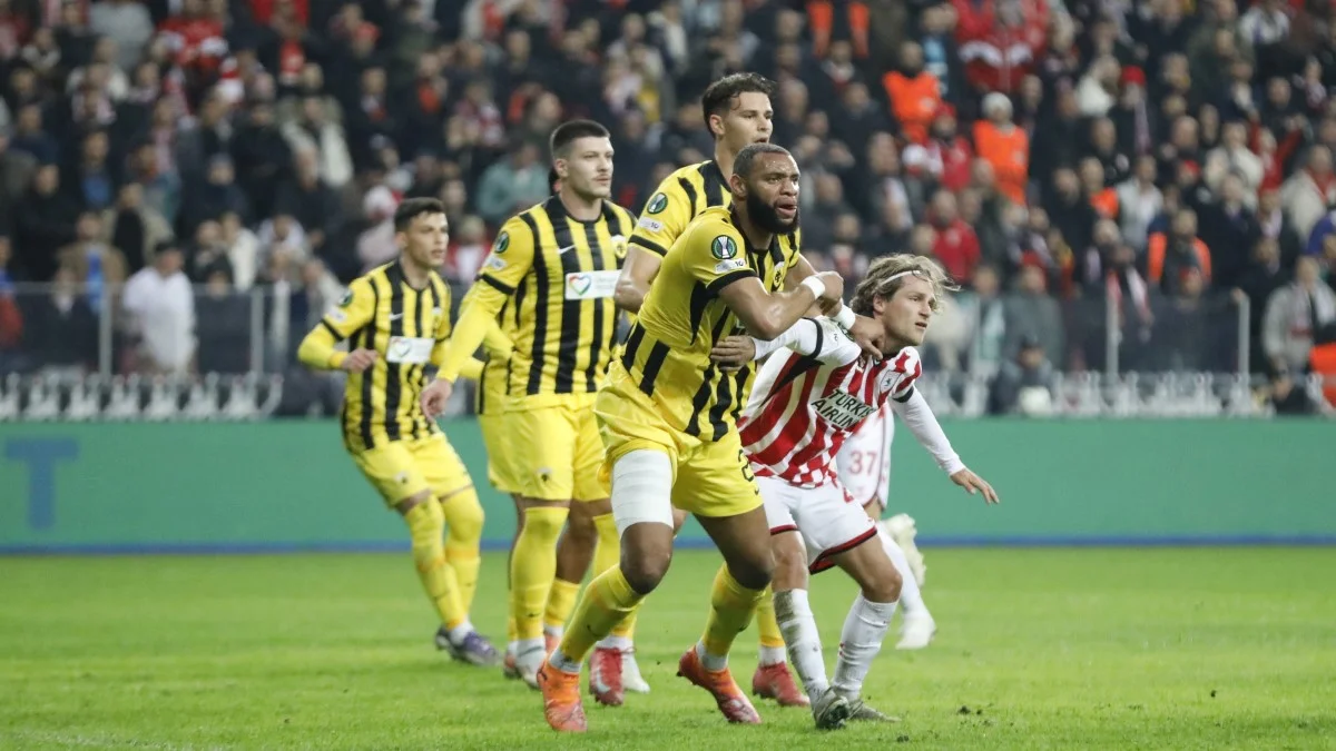 Матчі 5-го туру основного етапу Ліги конференцій – результати та огляд зустрічей / Photo by Fatih Mehmet Kurkcu/Anadolu via Getty Images