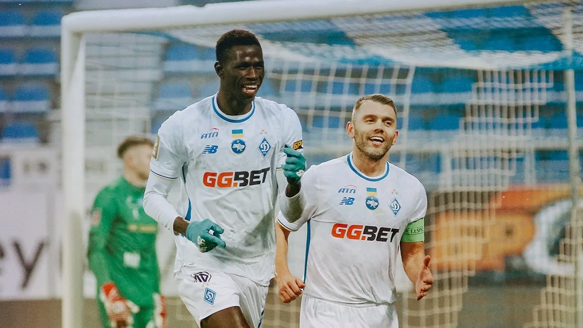 Фото к новости: Динамо прервало 7-матчевую беспроигрышную серию Вереса – второй гол подряд 19-летнего, дубль защитника, Ярмоленко добил