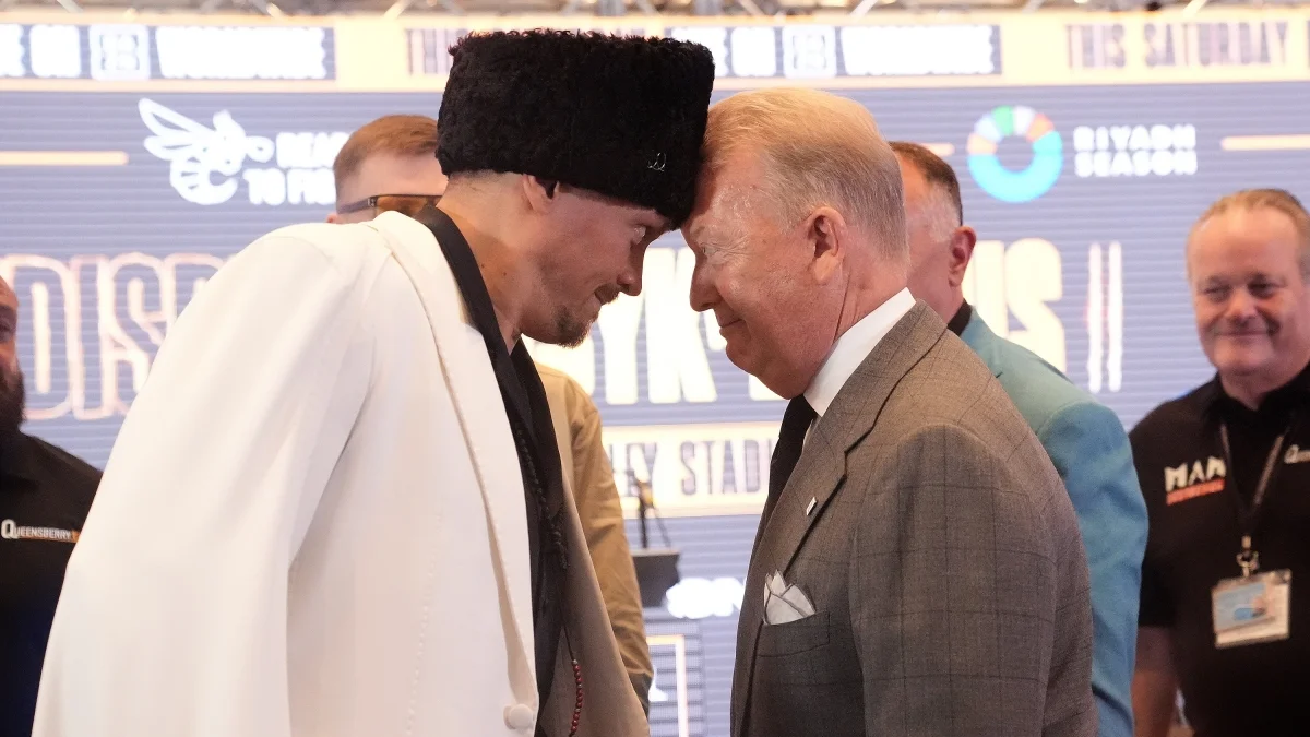 Олександр Усик і Френк Воррен / Getty Images