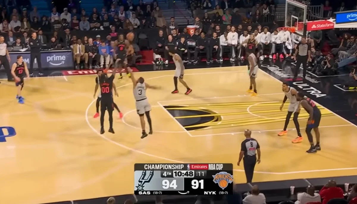 Нікс вирішили долю фіналу у останній чверті / скріншот