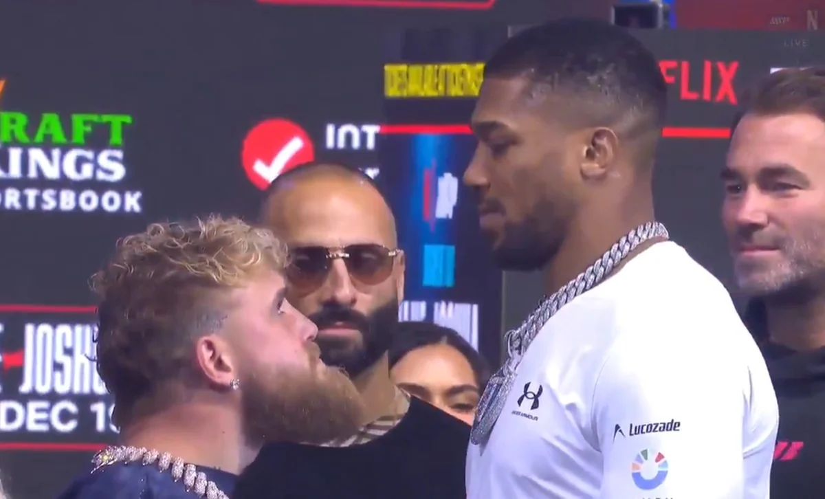 Джейк Пол та Ентоні Джошуа / скріншот
