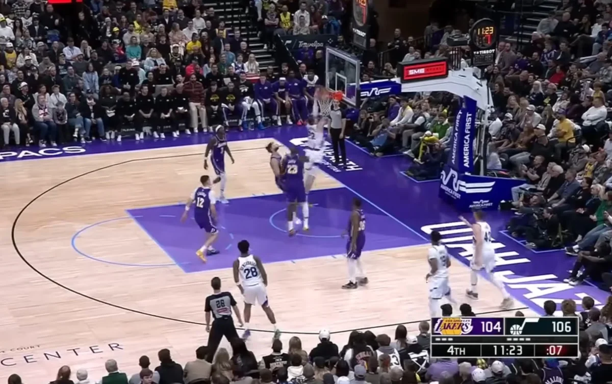 Юта уступила Лейкерс / скриншот