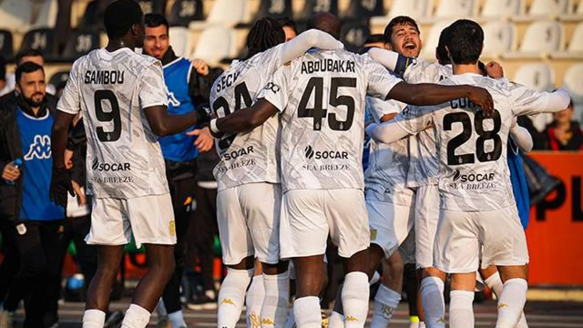 Гравці Нефтчі / фото: ФК Нефтчі