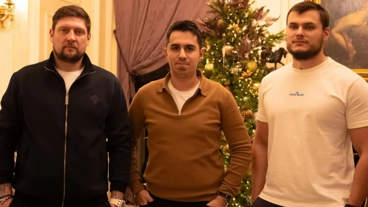 Євген Селезньов (ліворуч) став віце-президентом аматорського Армата / соцмережі