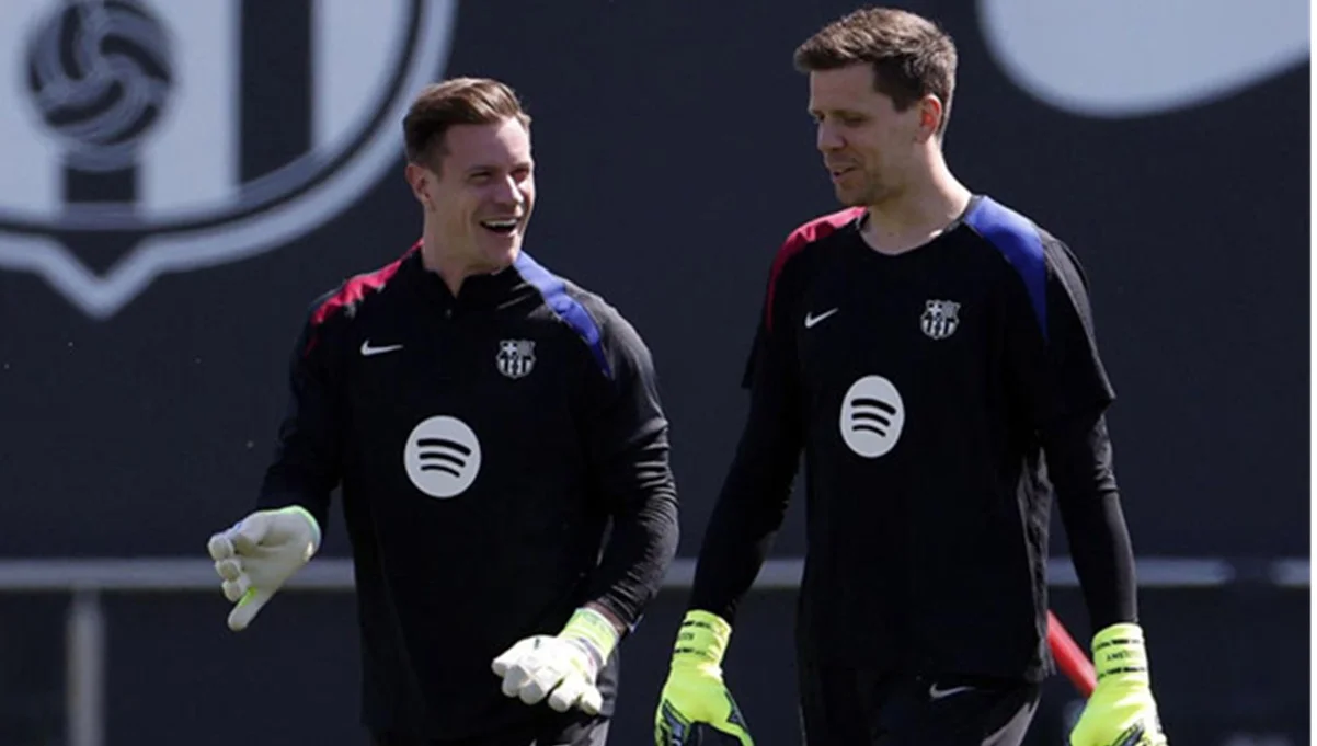 Марк-Андре тер Штеген та Войцех Щенсни / фото: Alberto Estevez / EFE