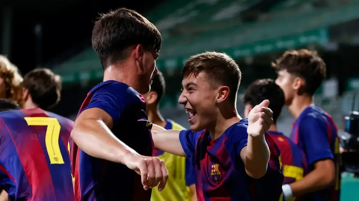 Артем Рибак (праворуч) / Photo by Jose Luis Contreras/NurPhoto via Getty Images