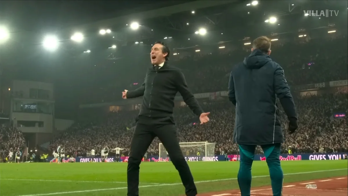 Унаї Емері радіє дублю Моргана Роджерса / Скріншот