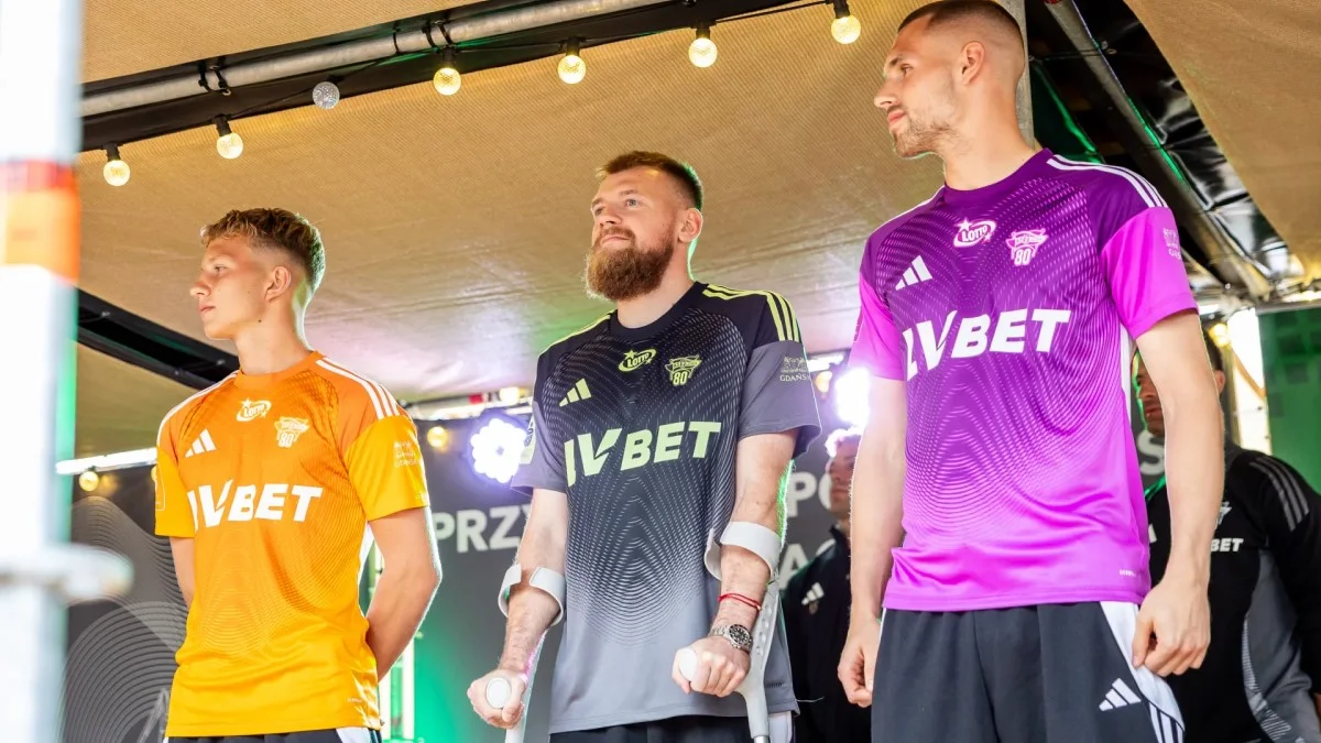 Богдан Сарнавський (у центрі) / Trojmiasto.pl