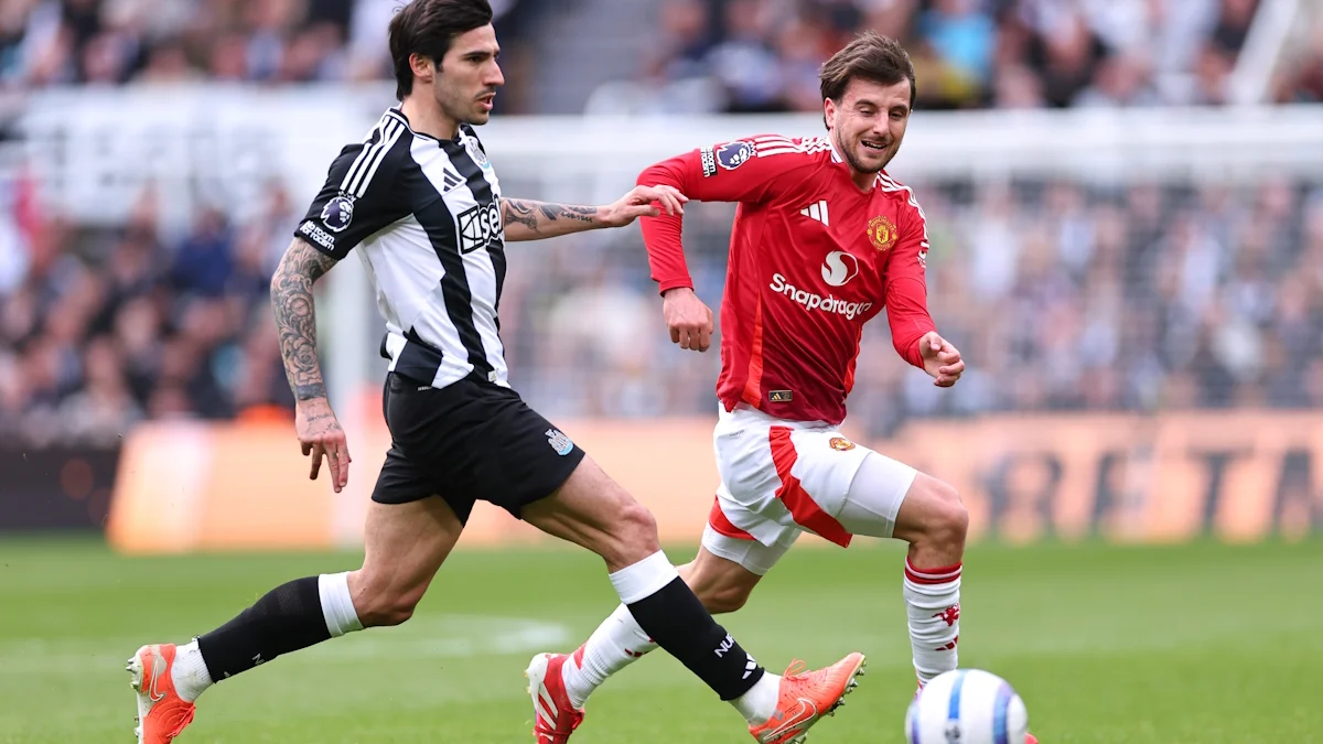 Сандро Тоналі проти Мейсона Маунта / Getty Images