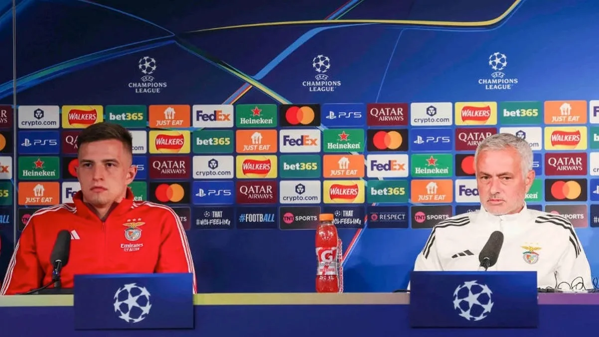 Трубин и Моуринью / фото: Бенфика