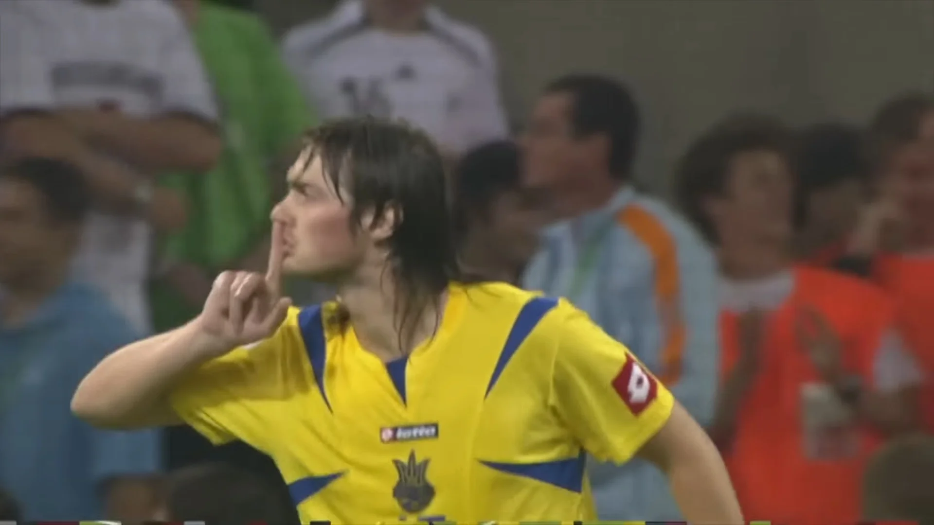 Артем Мілевський у серії пенальті проти Швейцарії / Скріншот