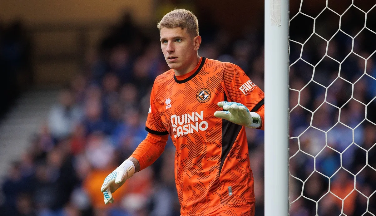 Євгеній Кучеренко в матчі з Рейнджерс / Getty Images