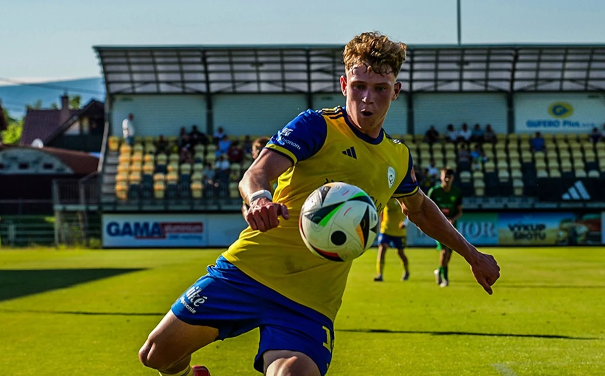 Максим Хімінець / ФК Погроньє