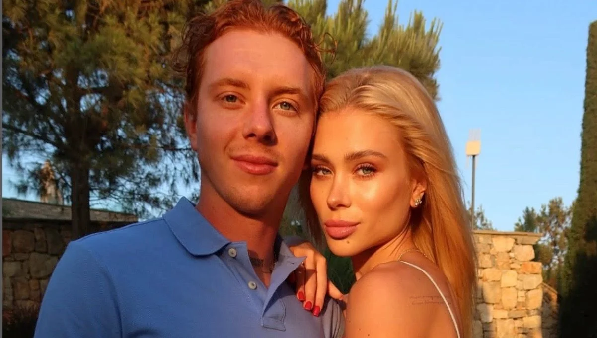 Юхим Конопля із дружиною / фото з соцмереж