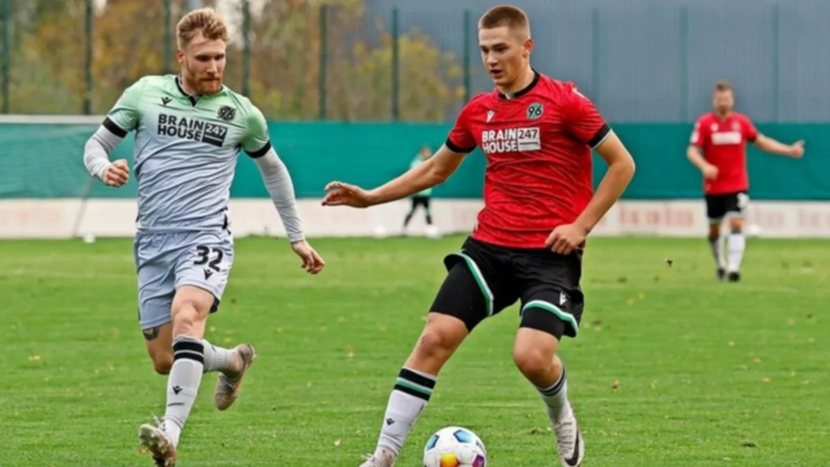 Максим Стрюков (справа) / фото: Ганновер