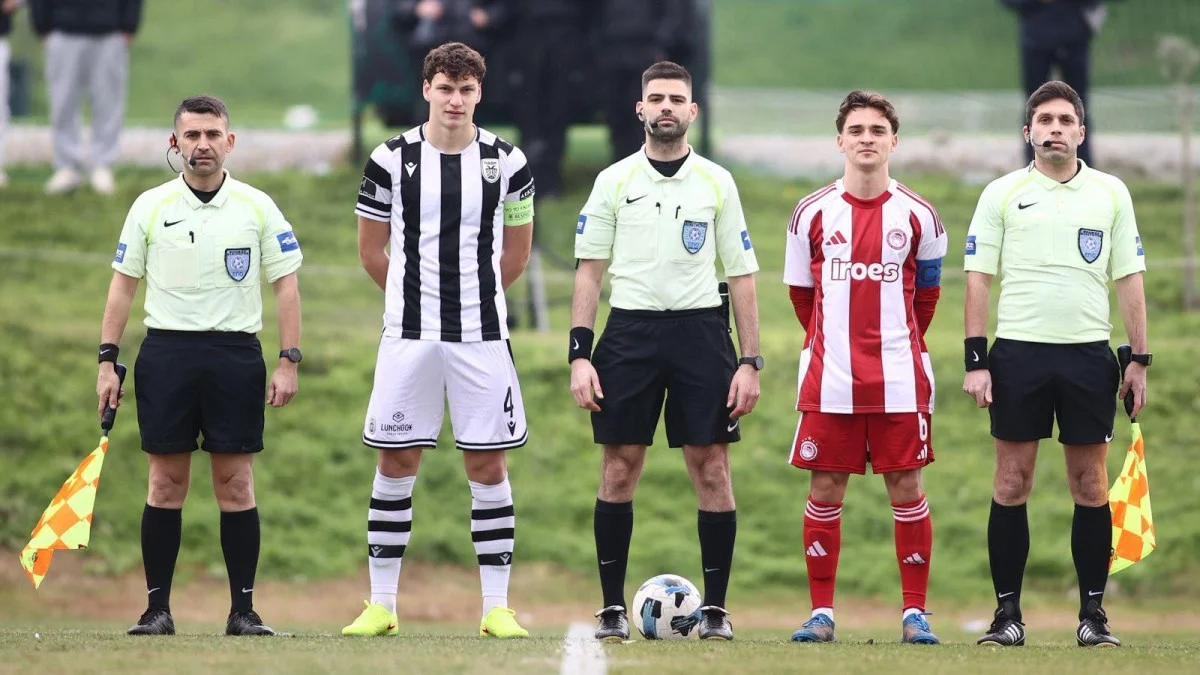 Костянтин Пліш (праворуч) / фото: ФК Олімпіакос