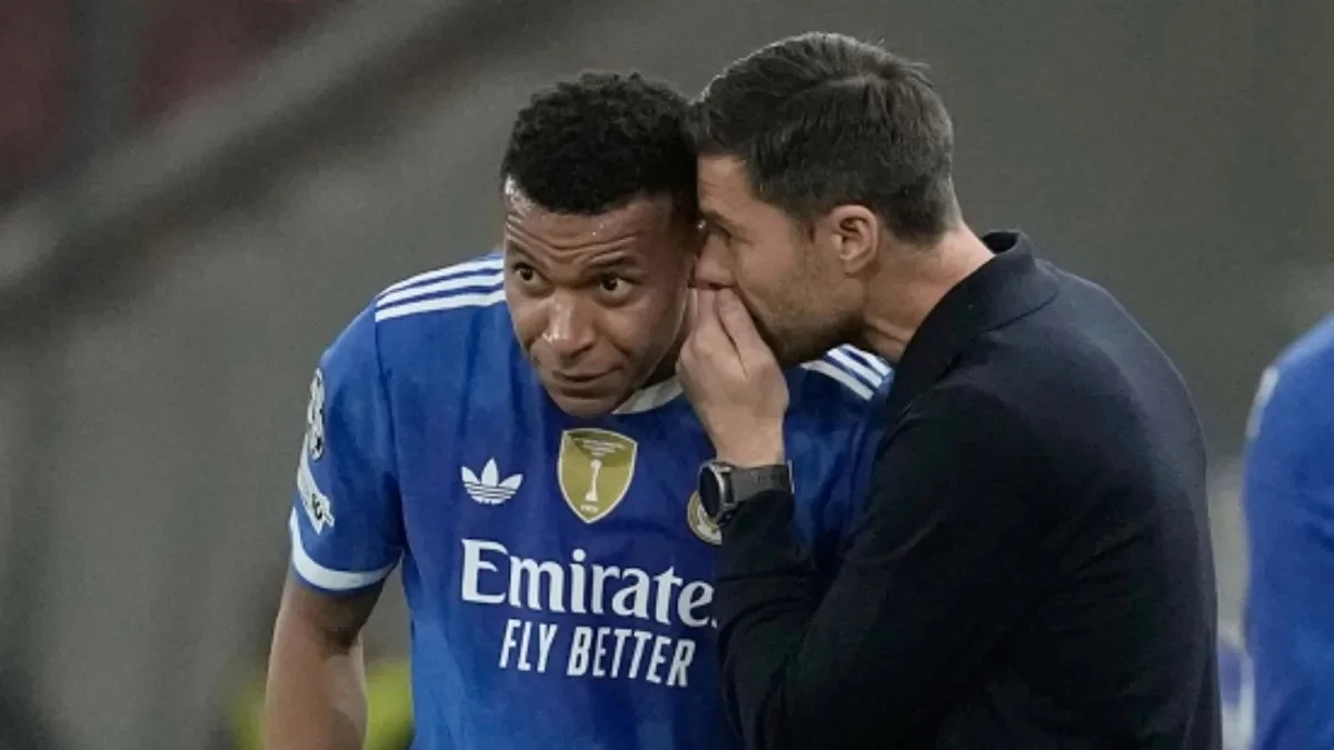 Кіліан Мбаппе та Хабі Алонсо / EFE