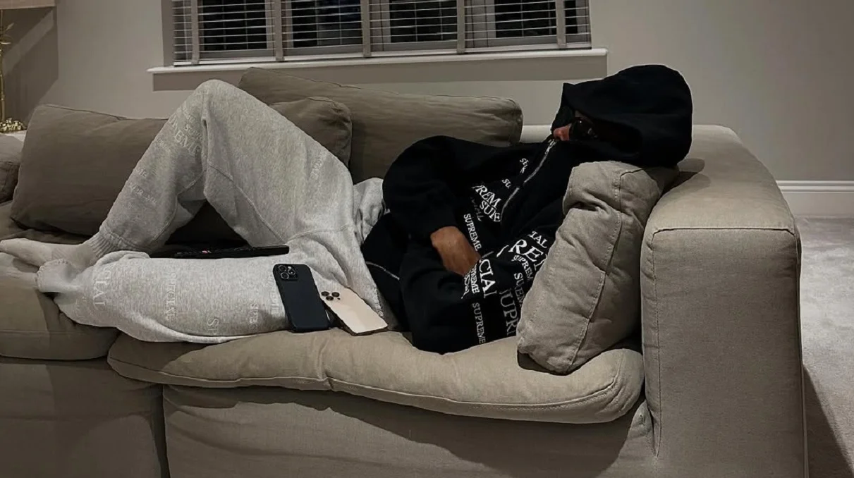 Тель замість матчів ЛЧ може лежати вдома на дивані / Фото з https://www.instagram.com/m.tel14/