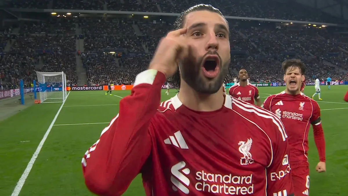 Домінік Собослай святкує гол / Скріншот