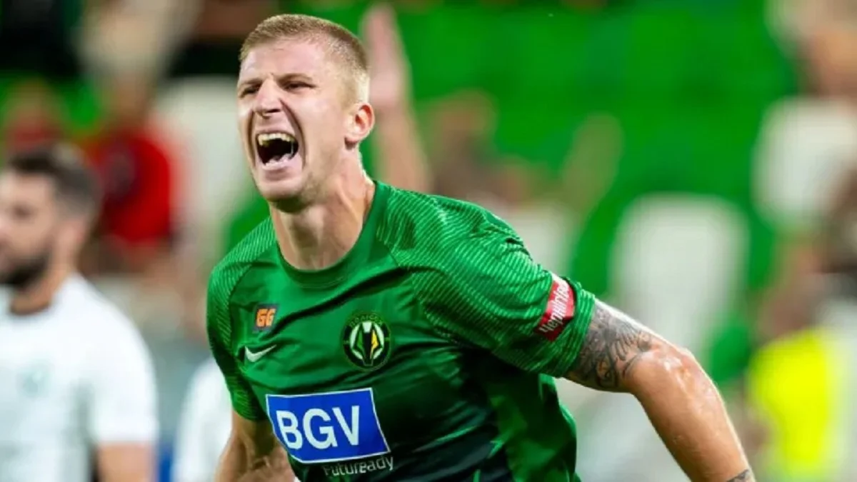 Данила Бескоровайный / ФК Полесье