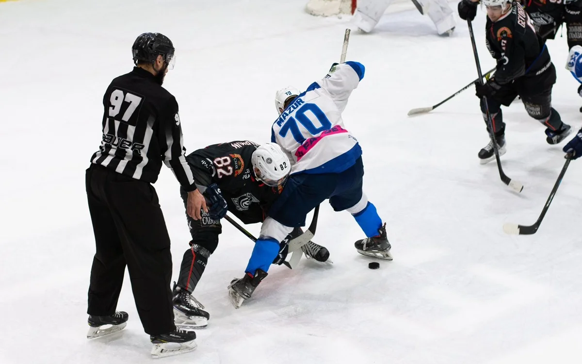 Кременчуг и Сокол сошлись в очной встрече / фото: ХК Кременчуг