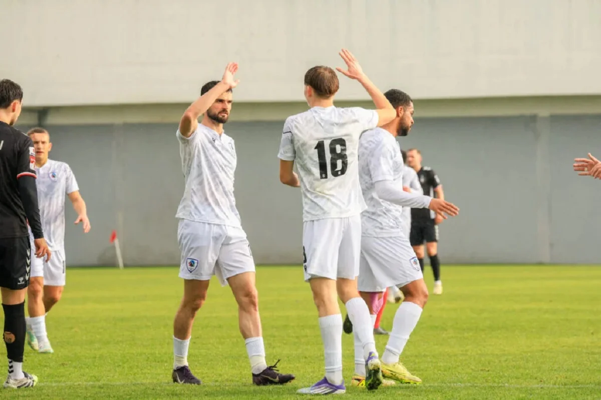 Игроки ЛНЗ / ФК ЛНЗ