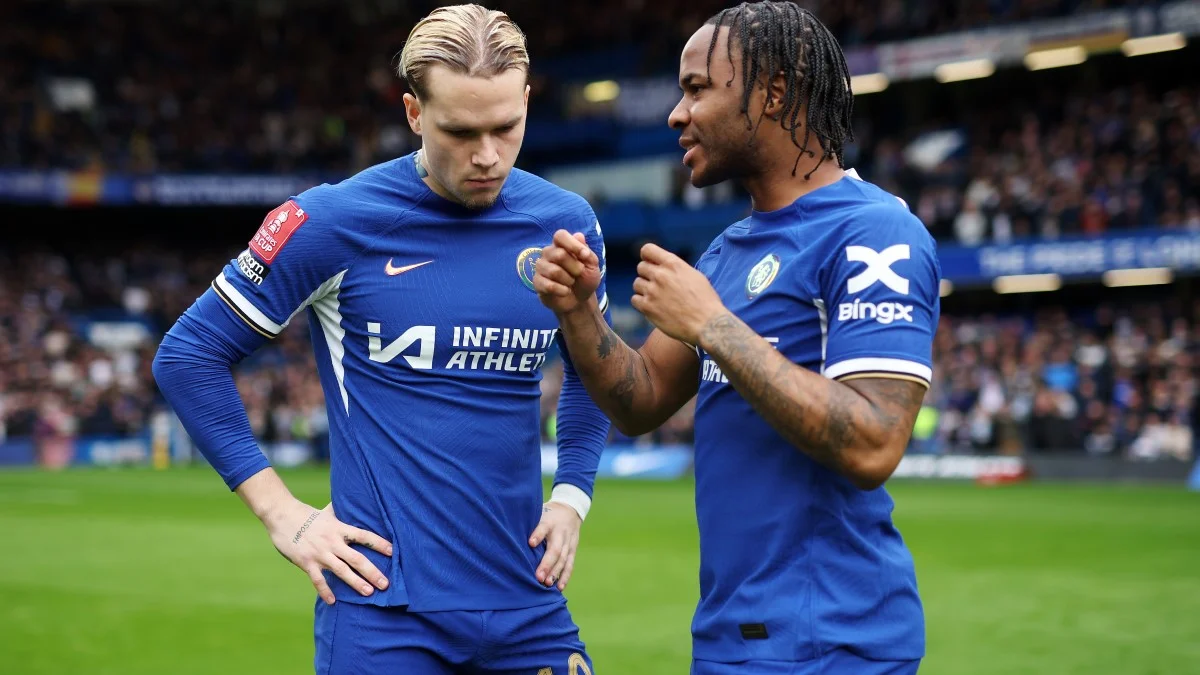 Михаил Мудрик и Рахим Стерлинг / Getty Images