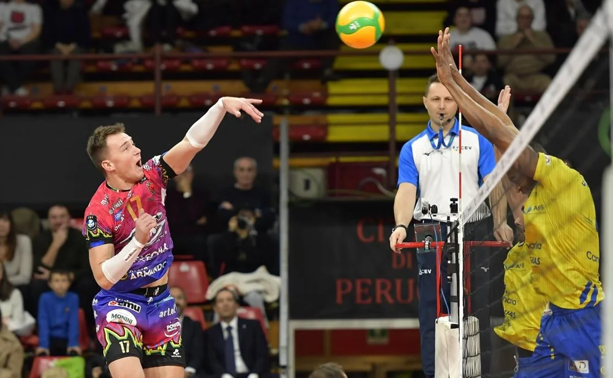 Олег Плотницький в атаці / фото: ВК Перуджа