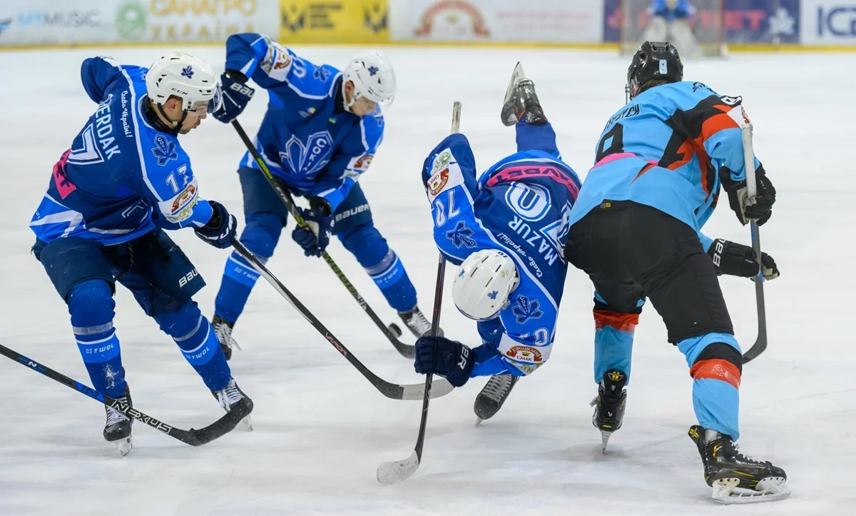 Сокол переиграл Одещину / фото: ХК Сокол