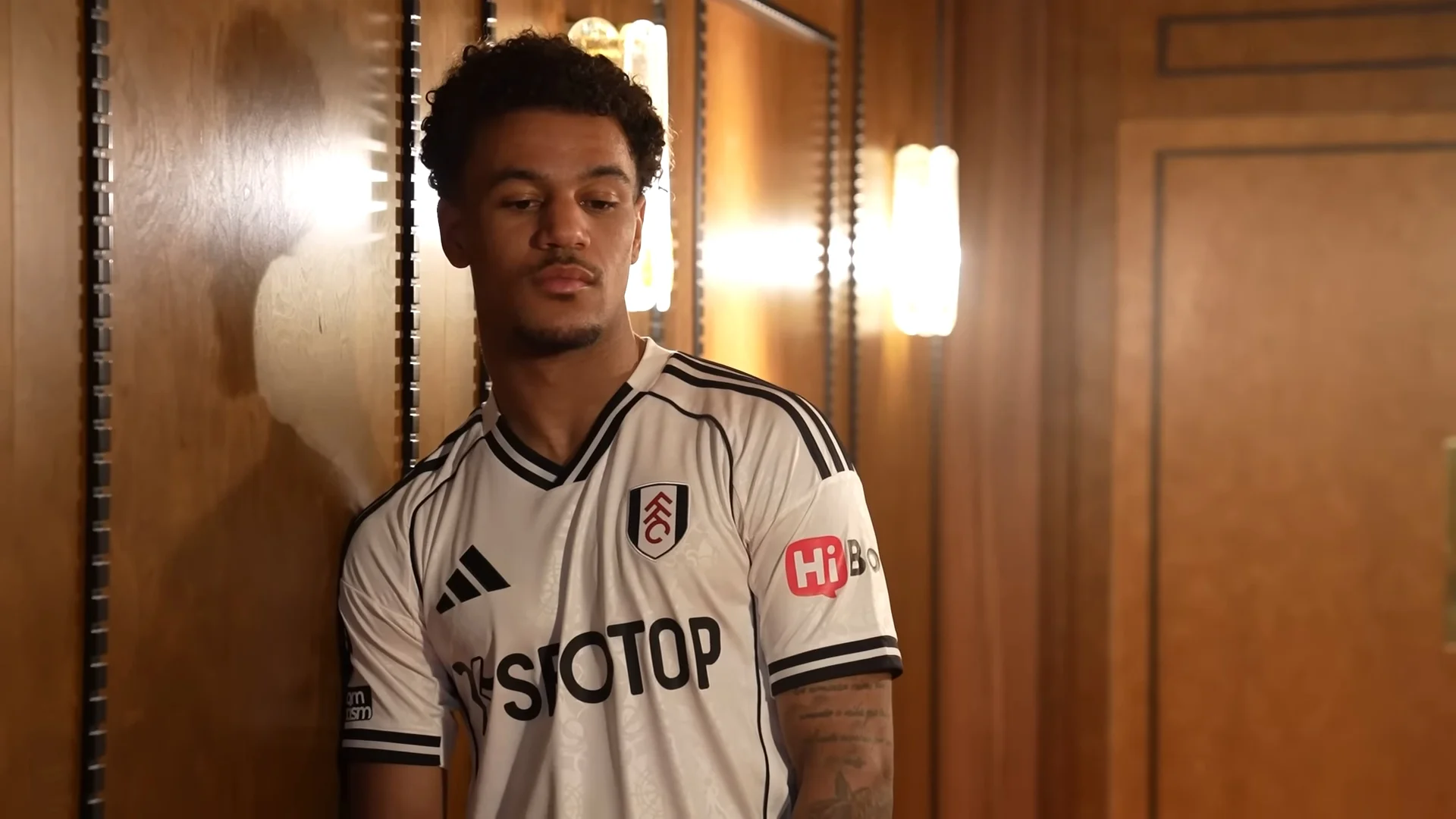 Оскар Бобб / Скріншот