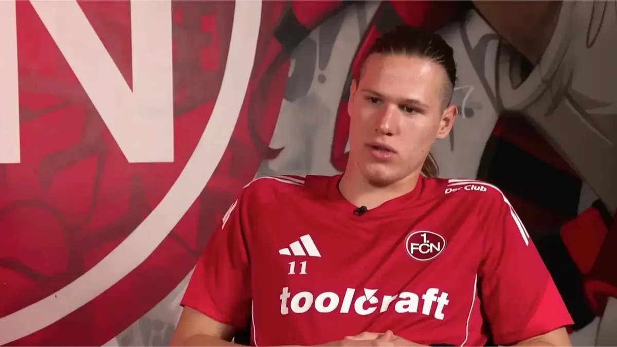 Артем Степанов / скрін