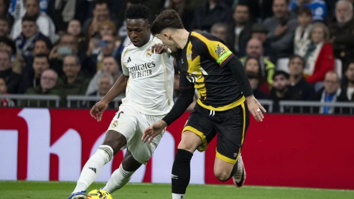 Фото к новости: Реал в большинстве дожал Райо с голом на 100-й минуте и потерял Беллингема – Мбаппе забил решающий пенальти