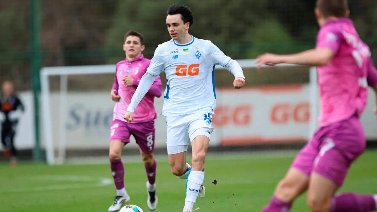 Фото к новости: Динамо победило Верес в спарринге с 5 голами – Шапаренко оформил дубль, пушка Бражка спасла от невнятной ничьи