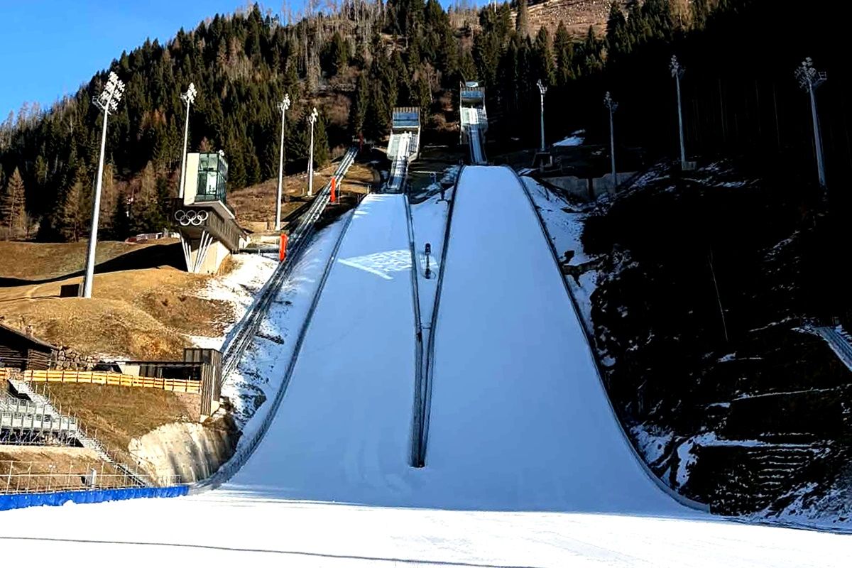 Олимпийские трамплины в Предаццо / фото: skijumping.pl