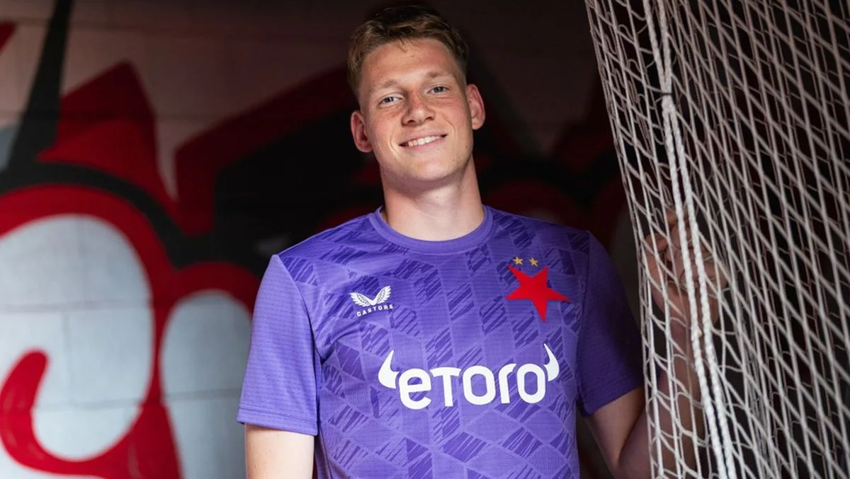 Олександр Петренко / Славія