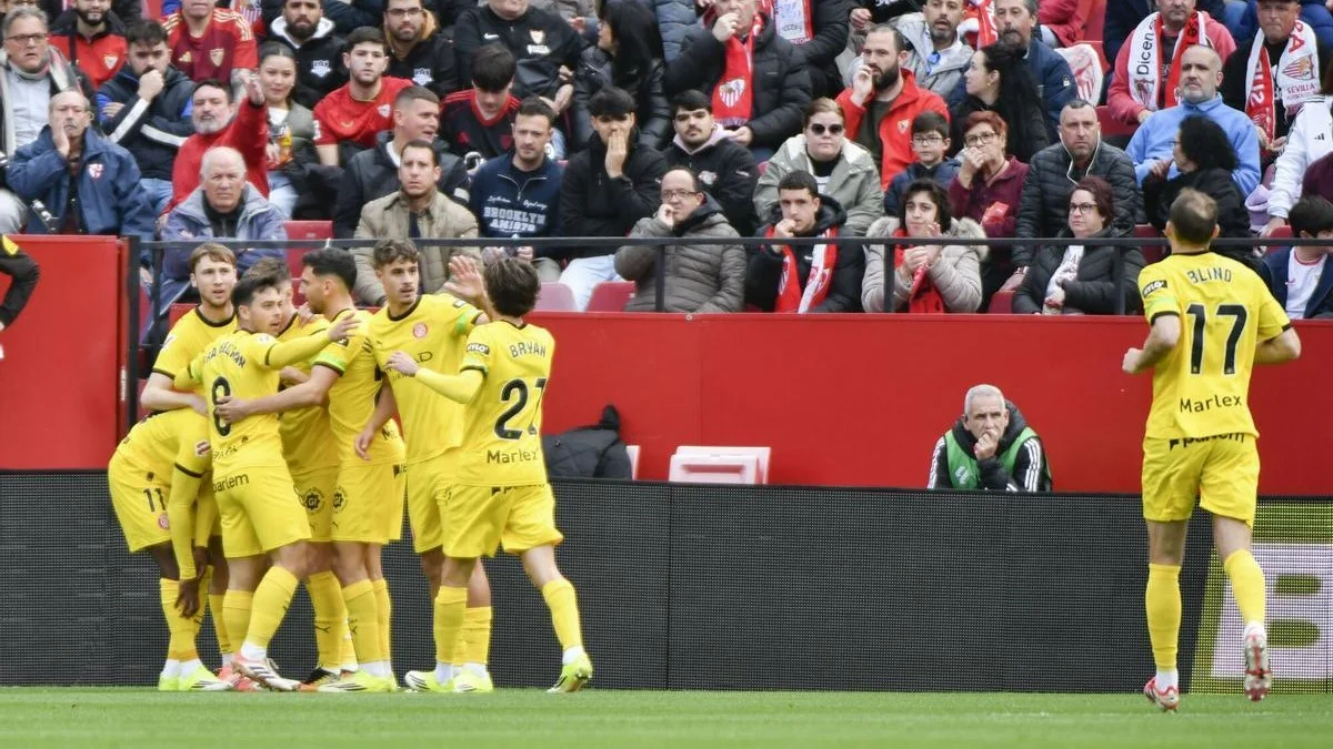 Игроки Жироны празднуют гол / EFE