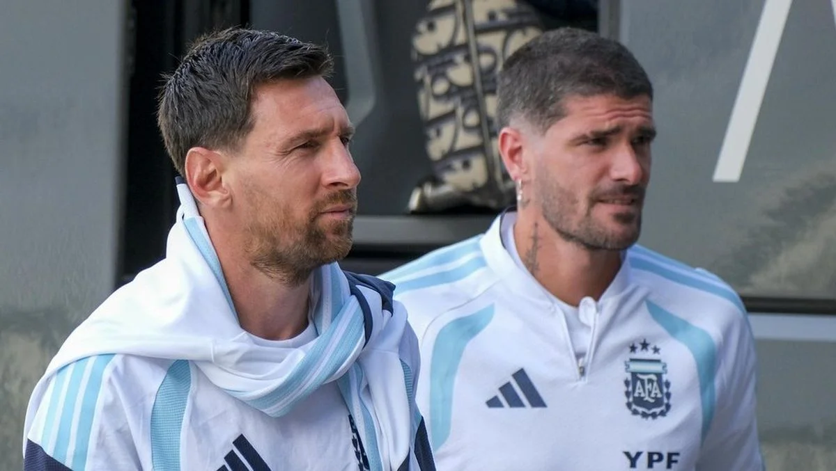 Лео Мессі та Де Пауль / EFE