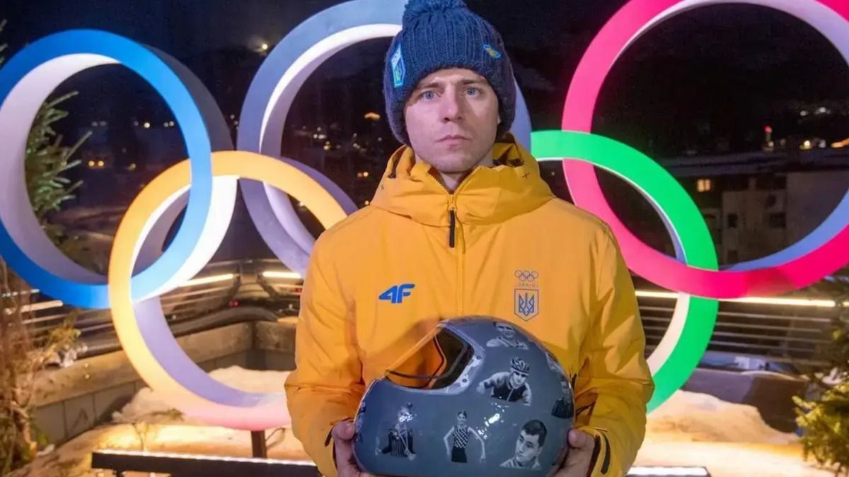 Владислав Гераскевич и его особый шлем / фото: Суспільне Спорт/Петр Троць